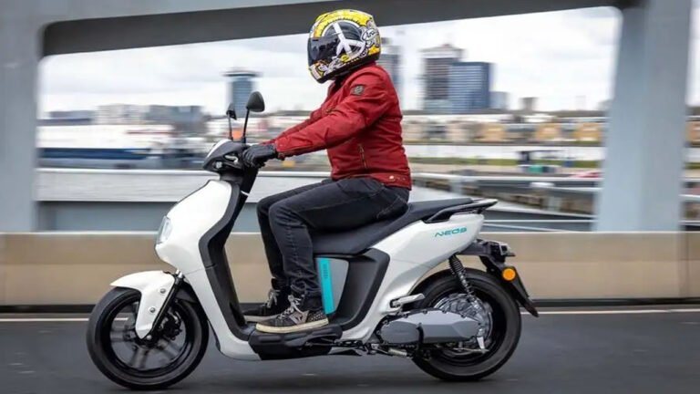 Yamaha Neo Electric Scooter